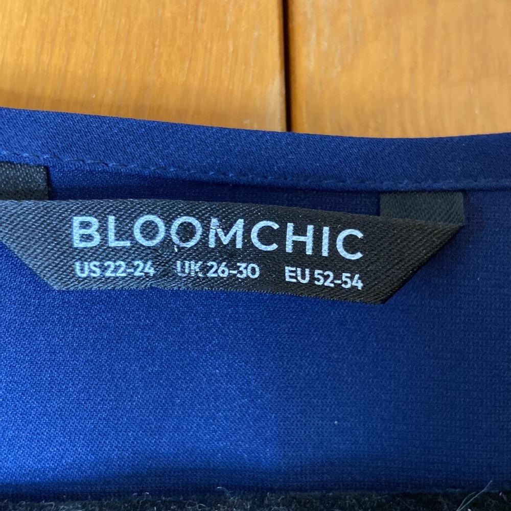 BloomChic Blue Relaxed Ribbed Blouse - Picture 9 of 10